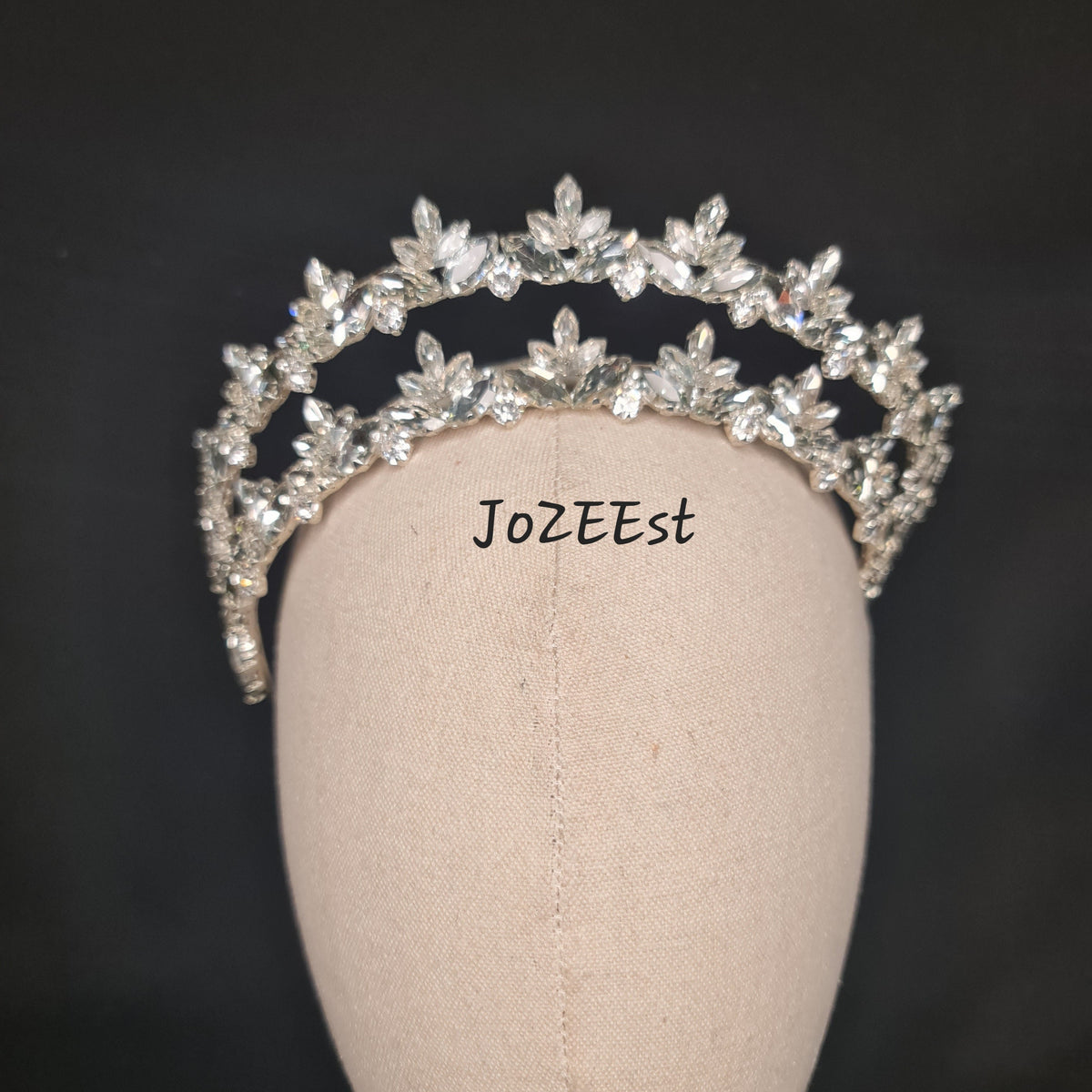 Elegance Crown