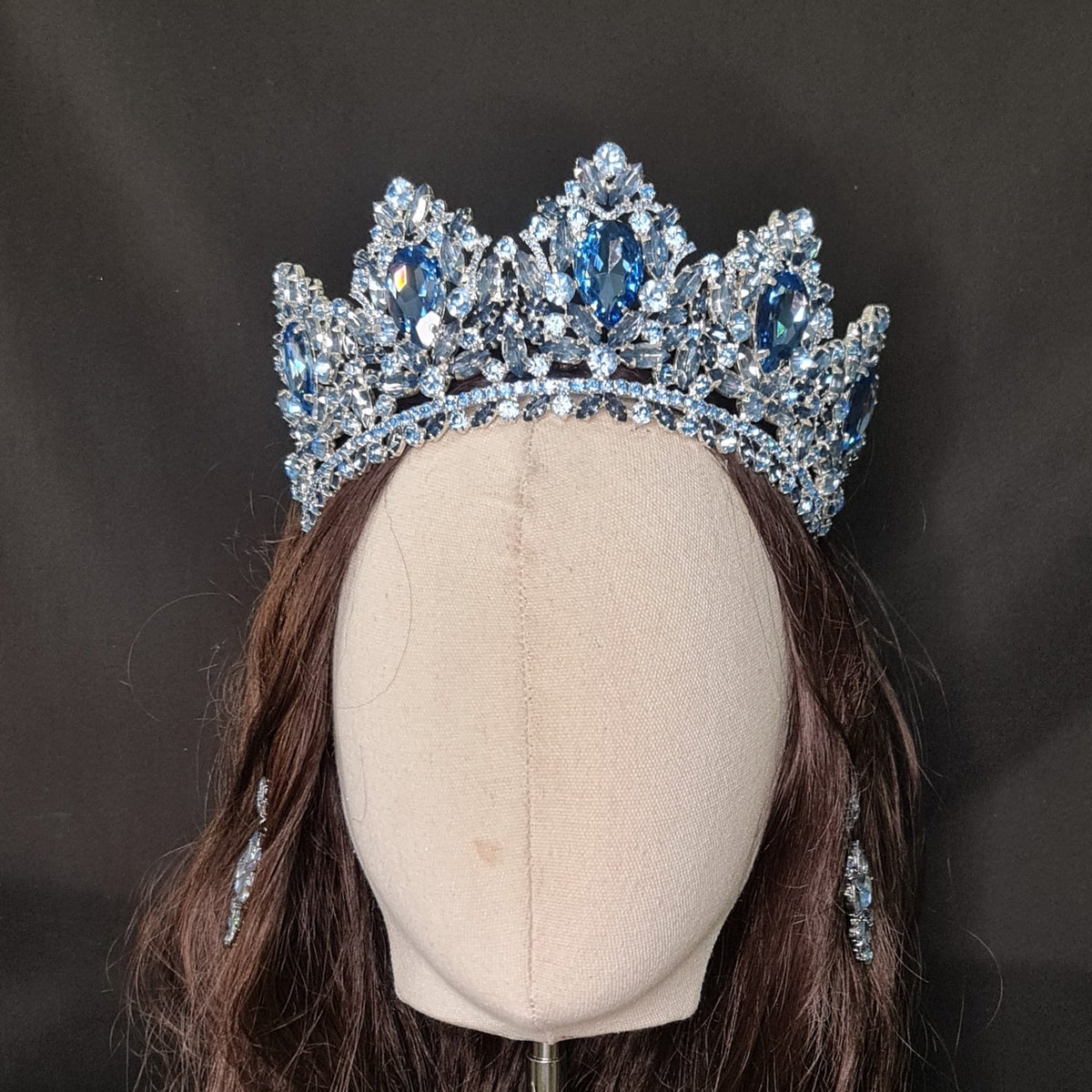 Veronica Crown