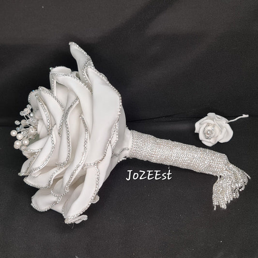 Zama Hand Bouquet