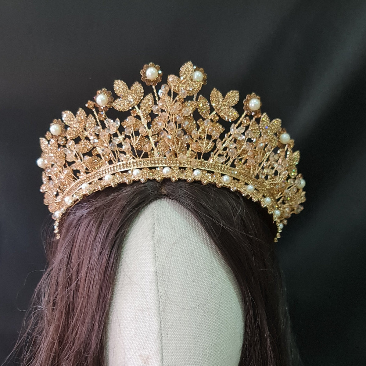 Royalty crown