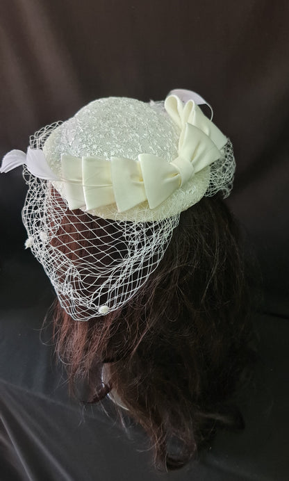 Praise Fascinator