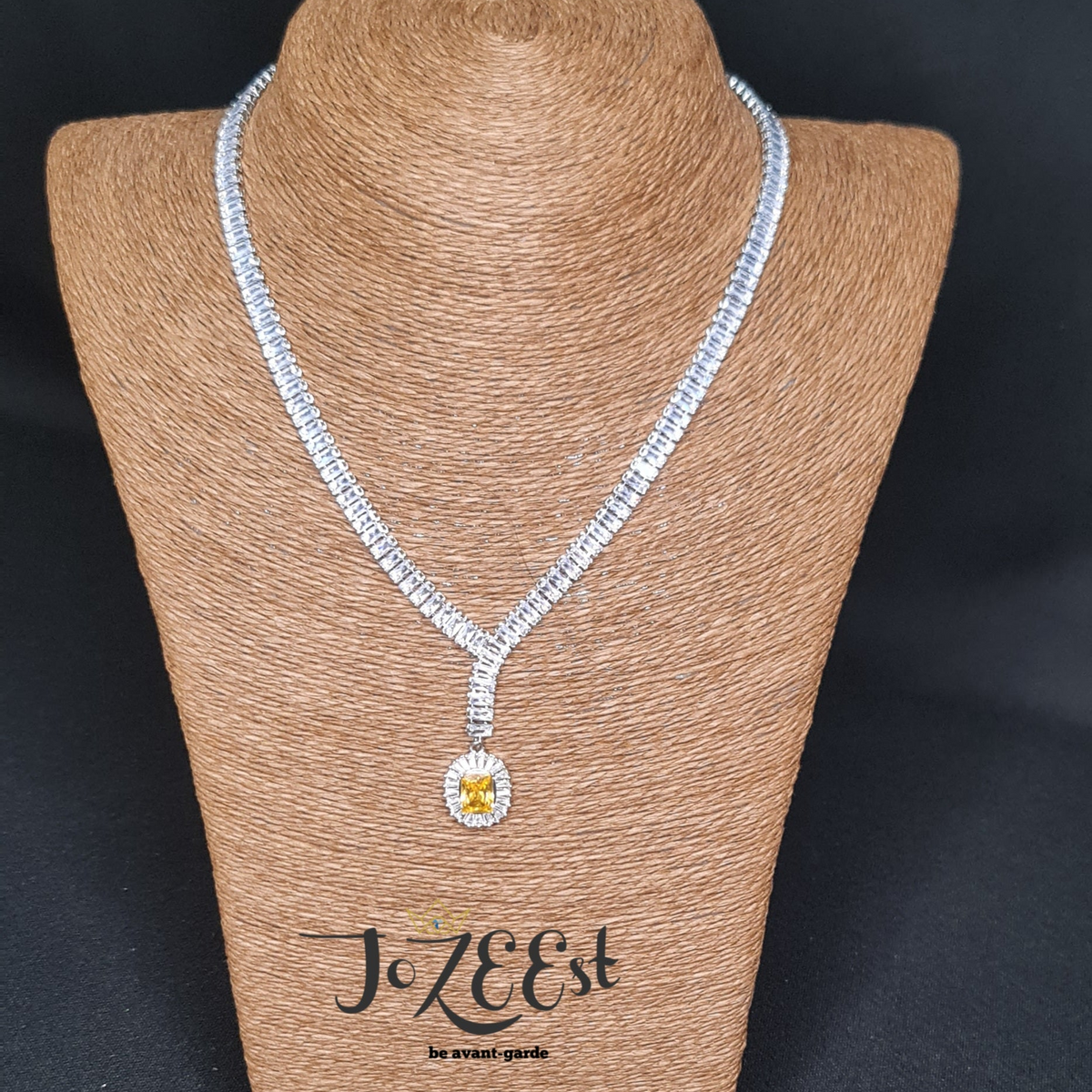 Bandile Jewellery Set