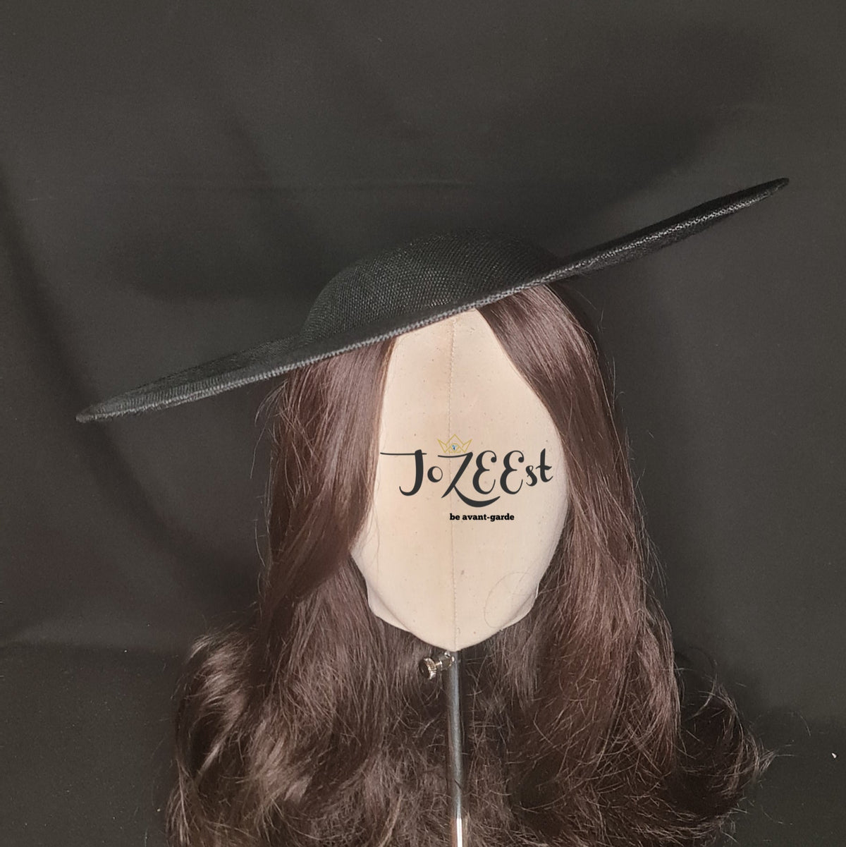 Lindo Fascinator