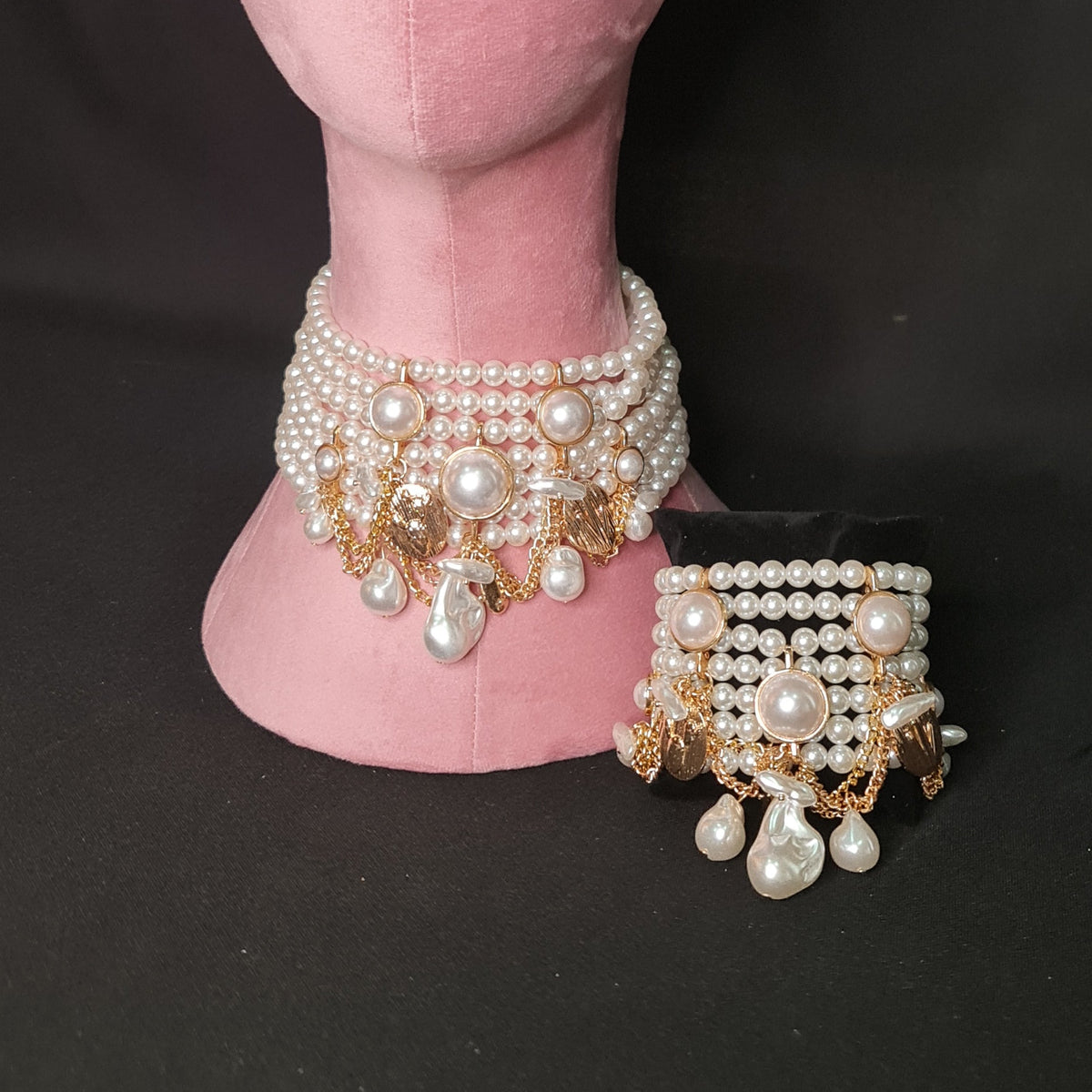 Maguwe Jewellery Set