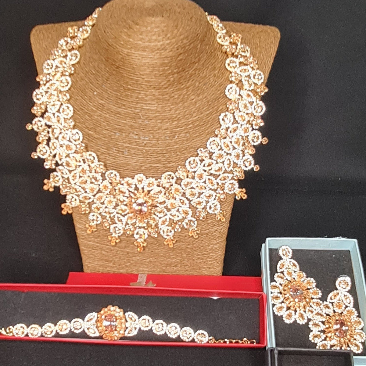 Muketwa Jewellery Set