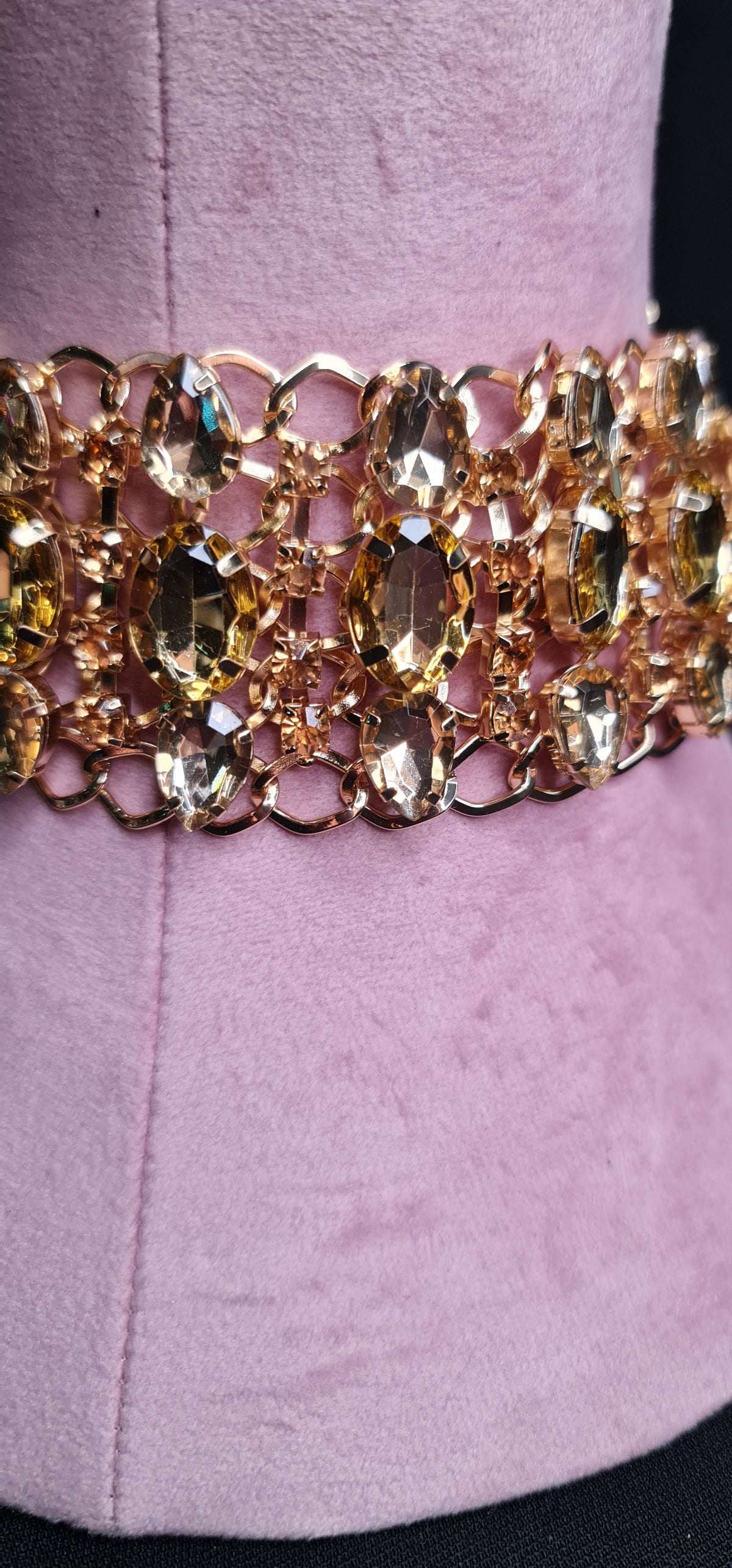 Mosa Choker Necklace