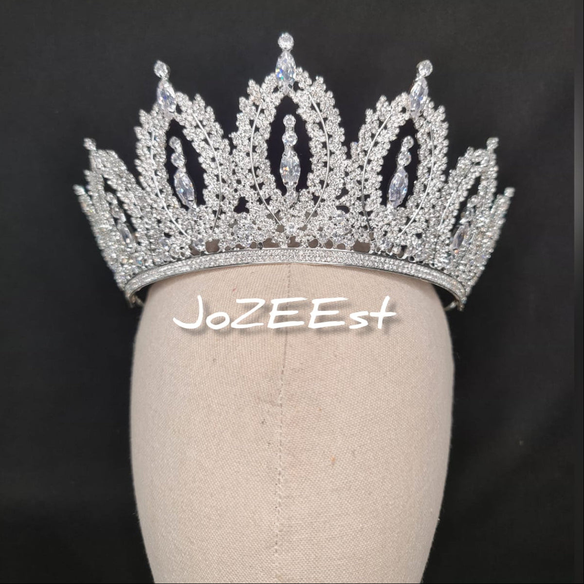 Gugu Crown