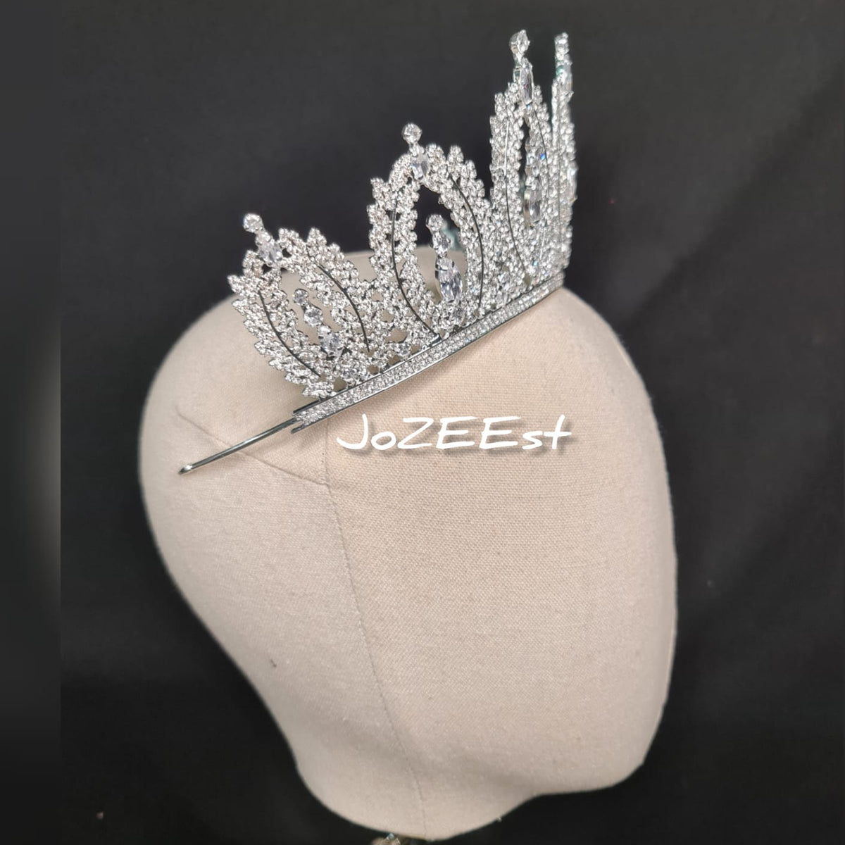 Gugu Crown
